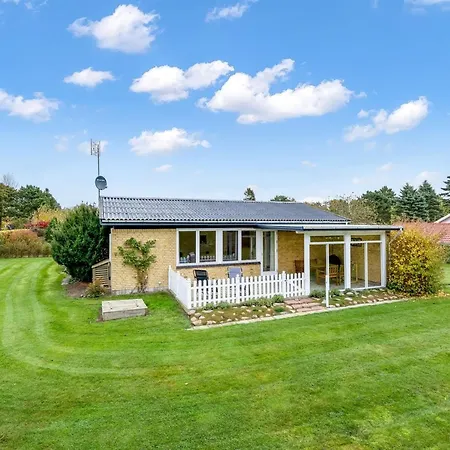 Holiday home Johanna - 400m From The Sea By Interhome *